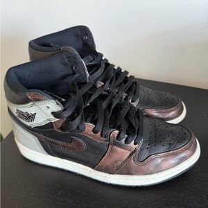 Air Jordan 1 Retro High Sneakers